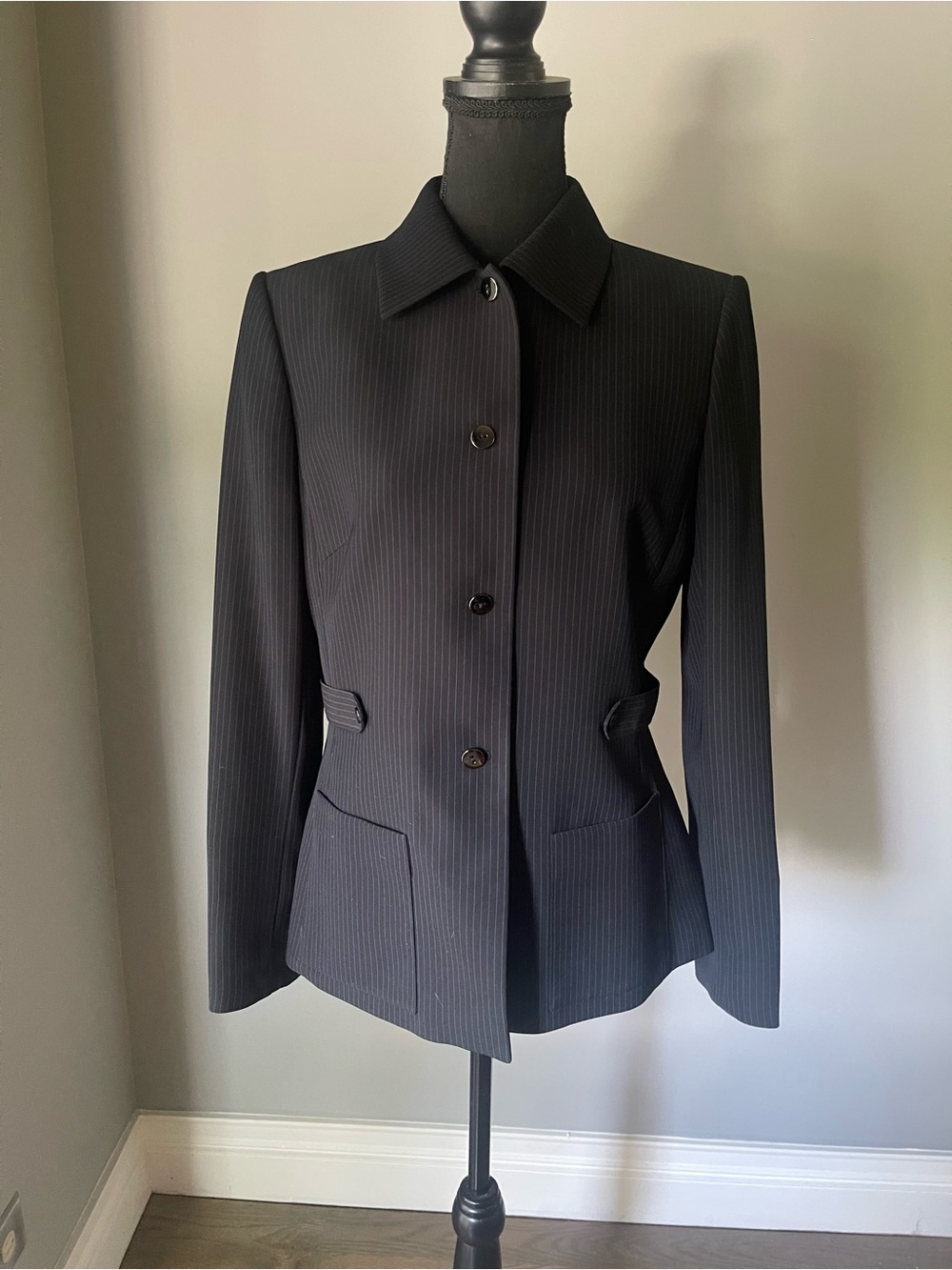 Tahari Arthur S Levine Dark Blue Pinstripe-Lined Women's Blazer Size 6 - Picture 12 of 13